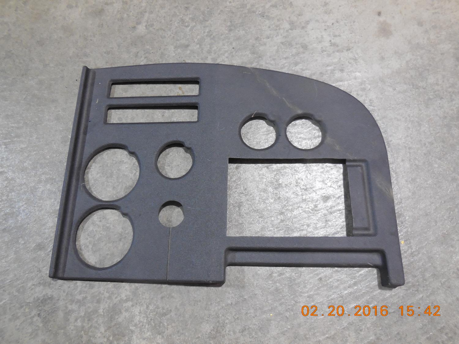 CESSNA 182 PN K0713866-9 RH INSTRUMENT PANEL COVER 